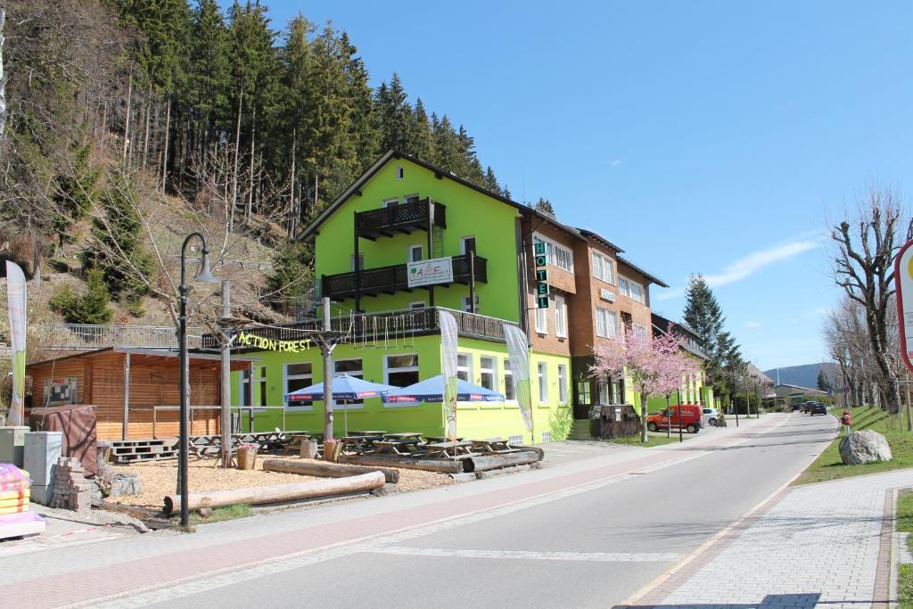 Action Forest Hotel - Kletterwald - Lasertag - Naehe Badeparadies Titisee-Neustadt Exteriér fotografie